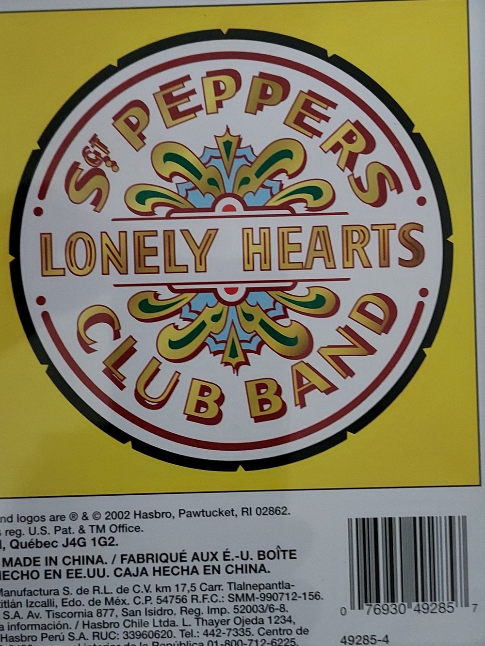 Beatles Collectible Sgt. Peppers Puzzle Tin - Picture 2 of 5
